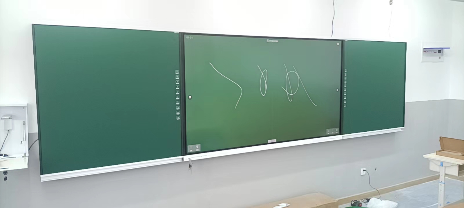 河南教育教学一体机安装华为互联智慧黑板